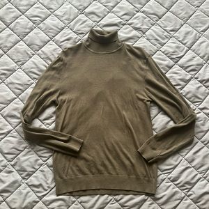 BoohooMAN Muscle Fit Turtleneck Olive Green Small